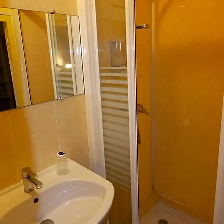 L'escale A Hotel Béziers